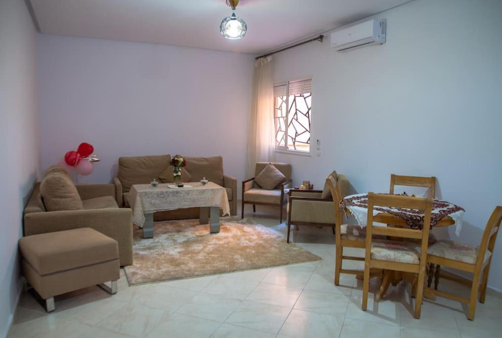 Elegant Appartement Au Coeur De Marrakech Marrakesh Exteriör bild